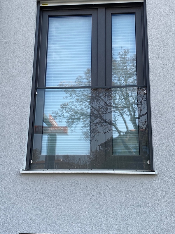 Absturzsicherung französischer Balkon Glasfüllung